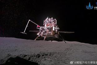 颂克拉辛成长历程：看马拉多纳录像自学成才，明星姐弟恋轰动一时